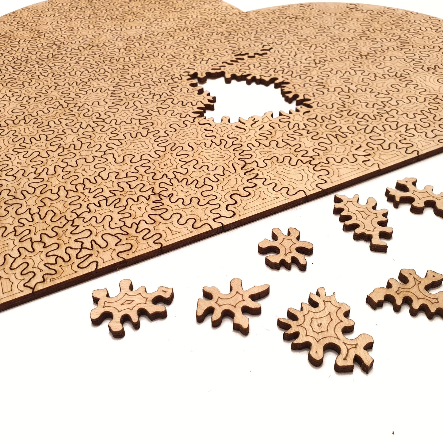 Gebroken Hart | Houten Puzzel | Chaos serie - 300 stukjes - kaboomlaser